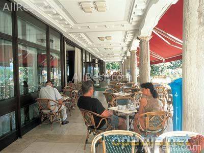 Palace-Bellevue Hotel 13